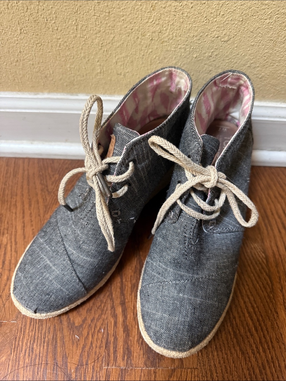 Toms Gray Lace-Up Espadrille Ankle Boots with Natural Rope Laces